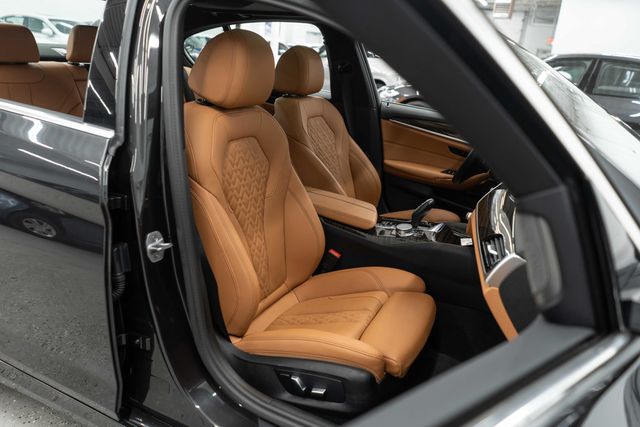 2023 BMW 5 Series 530i xDrive - 22992895 - 8