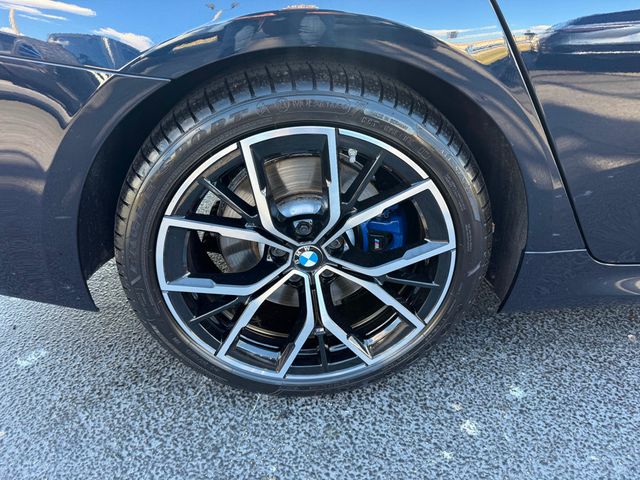 2023 BMW 5 Series 530i xDrive - 22984756 - 38