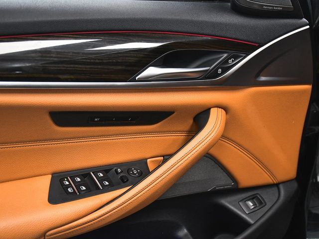 2023 BMW 5 Series 540i xDrive - 22925697 - 9