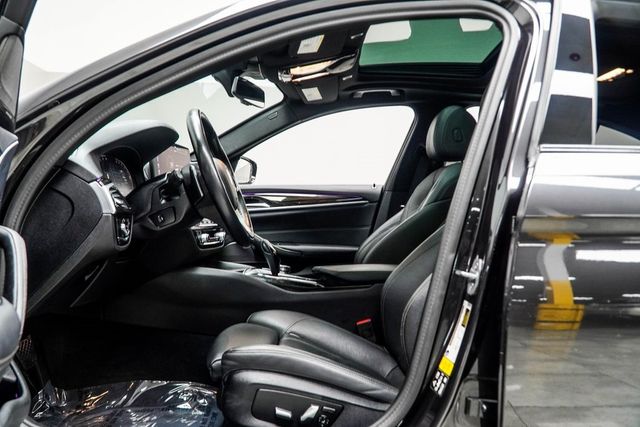 2023 BMW 5 Series 540i xDrive - 22975472 - 37