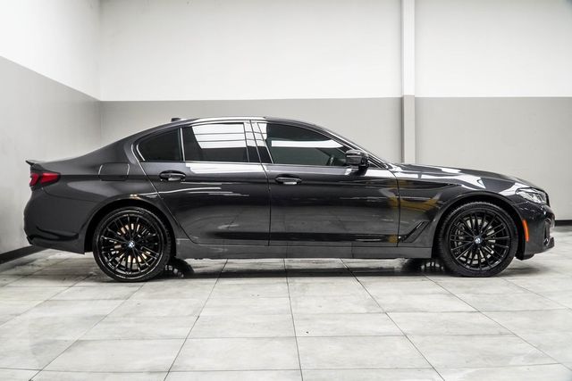 2023 BMW 5 Series 540i xDrive - 22975472 - 5