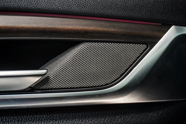 2023 BMW 5 Series 540i xDrive - 22979356 - 9