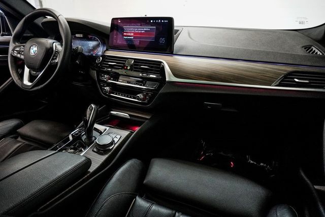 2023 BMW 5 Series 540i xDrive - 22979356 - 12