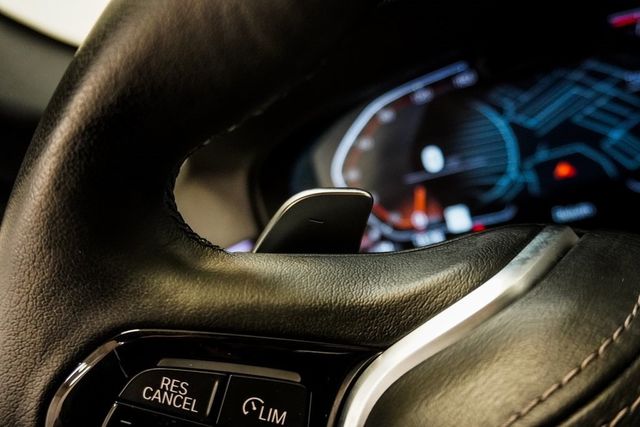 2023 BMW 5 Series 540i xDrive - 22979356 - 19