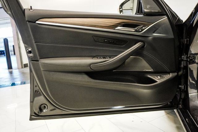 2023 BMW 5 Series 540i xDrive - 22979356 - 20