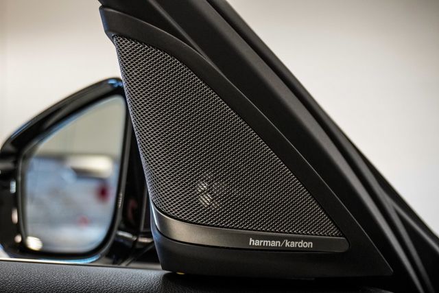 2023 BMW 5 Series 540i xDrive - 22979356 - 21