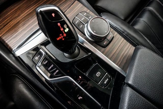 2023 BMW 5 Series 540i xDrive - 22979356 - 28