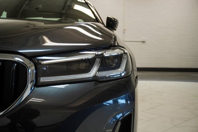 2023 BMW 5 Series 540i xDrive - 22979356 - 43