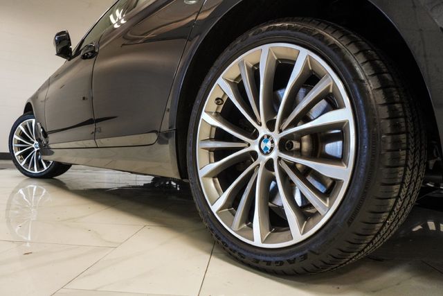 2023 BMW 5 Series 540i xDrive - 23095148 - 38