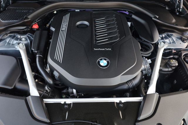 2023 BMW 5 Series 540i xDrive - 23081992 - 14