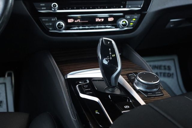 2023 BMW 5 Series 540i xDrive - 23081992 - 44