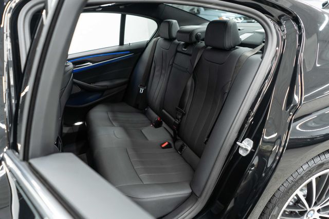 2023 BMW 5 Series 540i xDrive - 22994283 - 32