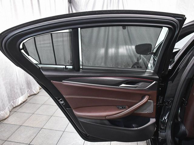 2023 BMW 5 Series M550i xDrive - 22986416 - 10