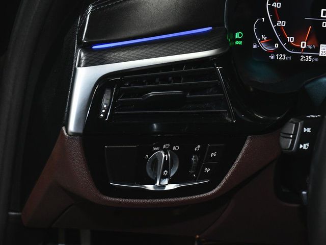 2023 BMW 5 Series M550i xDrive - 22986416 - 21