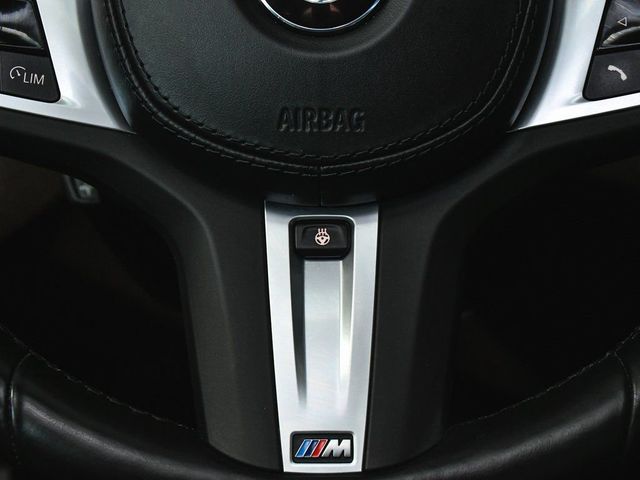 2023 BMW 5 Series M550i xDrive - 22986416 - 45