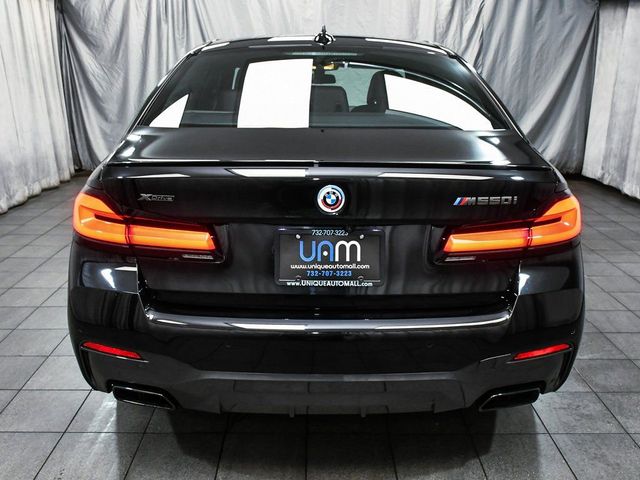 2023 BMW 5 Series M550i xDrive - 22986416 - 4