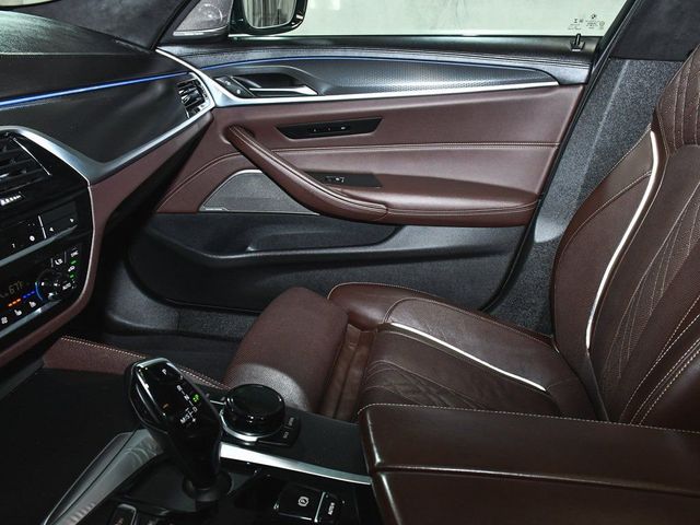 2023 BMW 5 Series M550i xDrive - 22986416 - 56