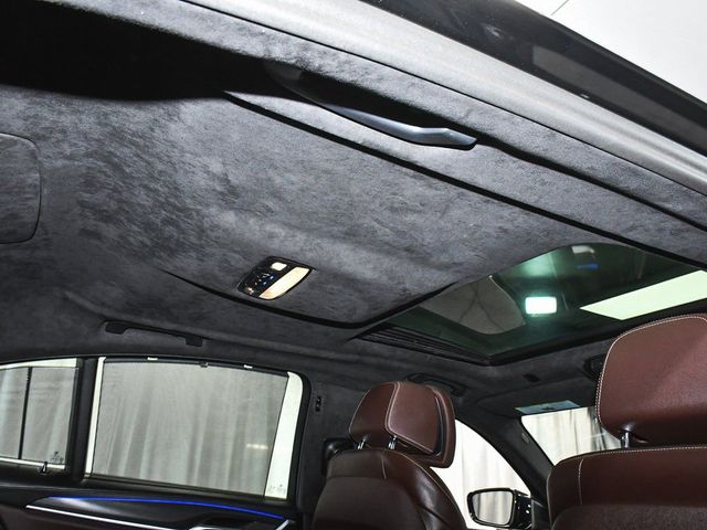 2023 BMW 5 Series M550i xDrive - 22986416 - 65