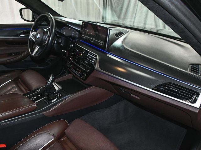 2023 BMW 5 Series M550i xDrive - 22986416 - 68