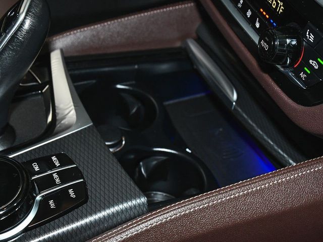 2023 BMW 5 Series M550i xDrive - 22986416 - 71