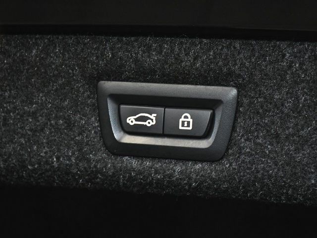 2023 BMW 5 Series M550i xDrive - 22986416 - 75