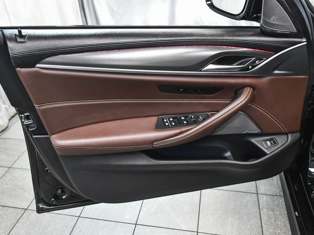 2023 BMW 5 Series M550i xDrive - 22986416 - 8