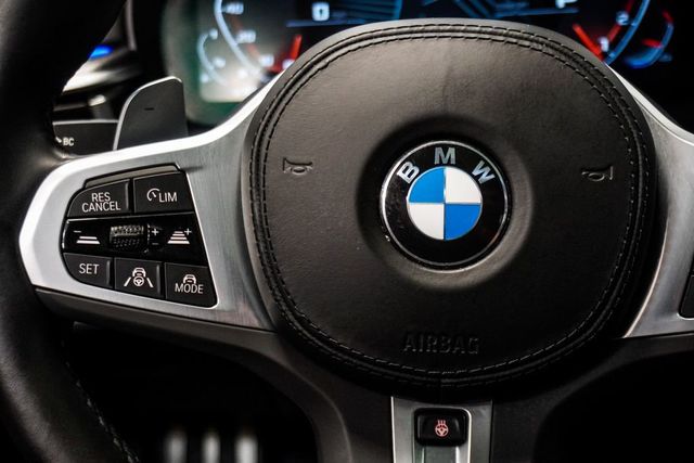 2023 BMW 5 Series M550i xDrive - 23020346 - 17