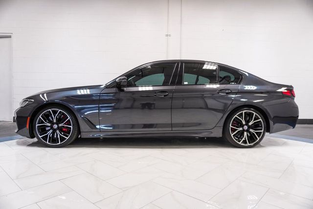 2023 BMW 5 Series M550i xDrive - 23020346 - 36