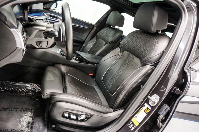 2023 BMW 5 Series M550i xDrive - 23020346 - 5