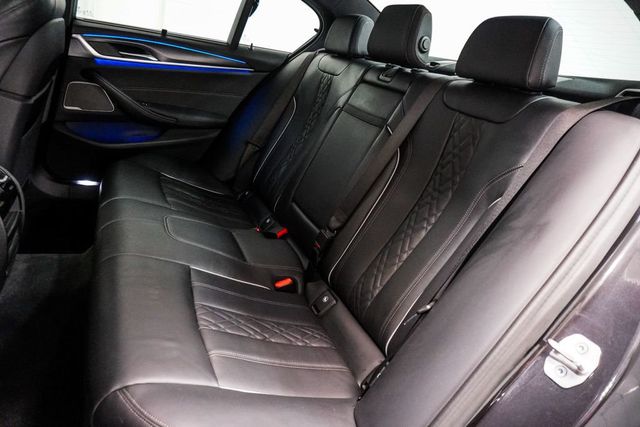 2023 BMW 5 Series M550i xDrive - 23020346 - 8