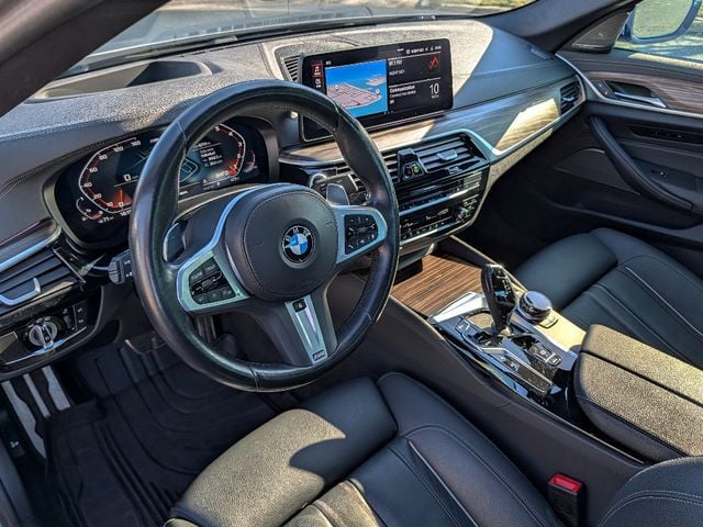 2023 BMW 5 Series M550i xDrive - 22993934 - 16