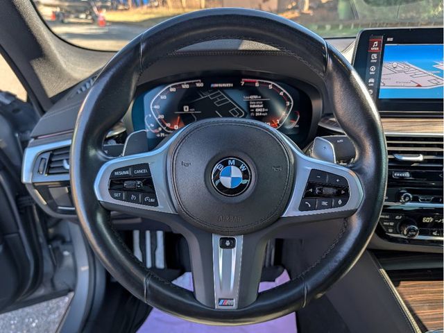 2023 BMW 5 Series M550i xDrive - 22993934 - 17