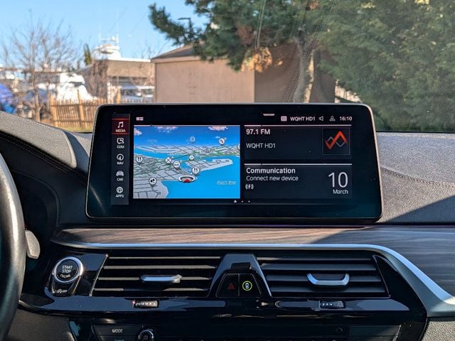 2023 BMW 5 Series M550i xDrive - 22993934 - 21