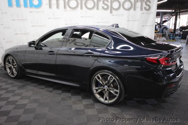 2023 BMW 5 Series M550i xDrive - 23009903 - 3
