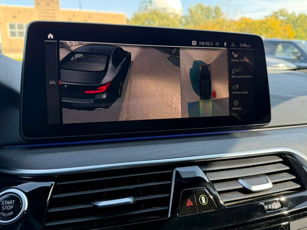 2023 BMW 5 Series M550i xDrive - 23099648 - 3
