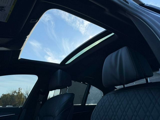 2023 BMW 5 Series M550i xDrive - 23099648 - 4