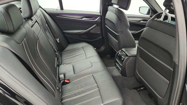 2023 BMW 5 Series M550i xDrive with Head-Up Display and Shadowline Package - 22957043 - 23