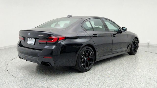 2023 BMW 5 Series M550i xDrive with Head-Up Display and Shadowline Package - 22957043 - 4