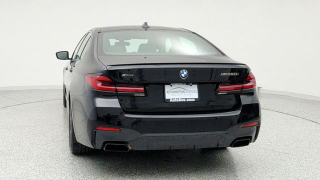 2023 BMW 5 Series M550i xDrive with Head-Up Display and Shadowline Package - 22957043 - 5