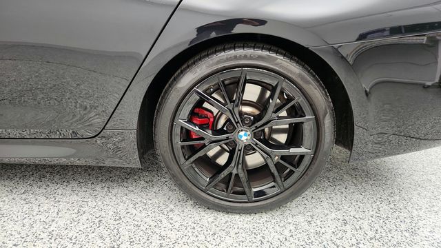 2023 BMW 5 Series M550i xDrive with Head-Up Display and Shadowline Package - 22957043 - 8