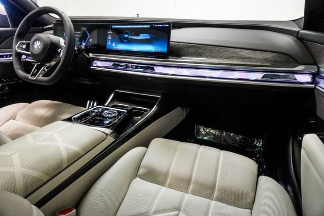 2023 BMW 7 Series 740i - 23064573 - 9