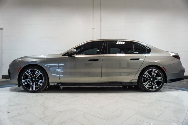2023 BMW 7 Series 740i - 23064573 - 31