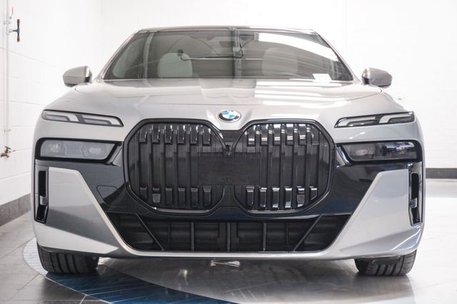 2023 BMW 7 Series 740i - 23064573 - 33