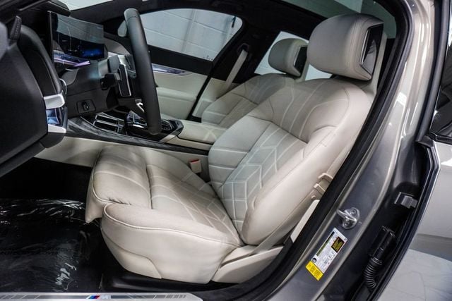 2023 BMW 7 Series 740i - 23064573 - 5