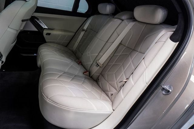 2023 BMW 7 Series 740i - 23064573 - 7