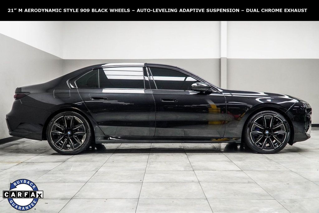 2023 Bmw 740i photo 3