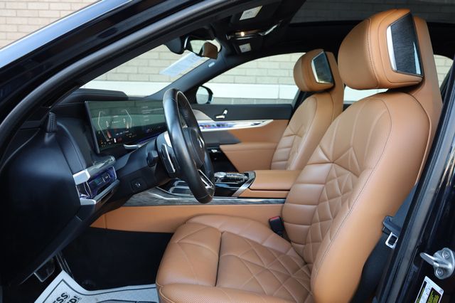 2023 BMW 7 Series 740i - 23002215 - 12