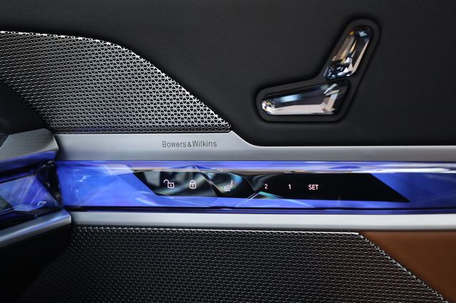 2023 BMW 7 Series 740i - 23002215 - 39