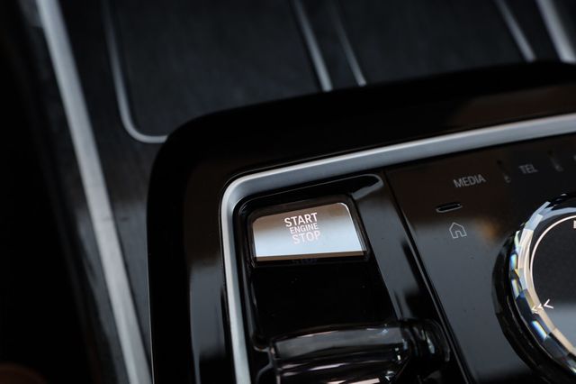 2023 BMW 7 Series 740i - 23002215 - 54