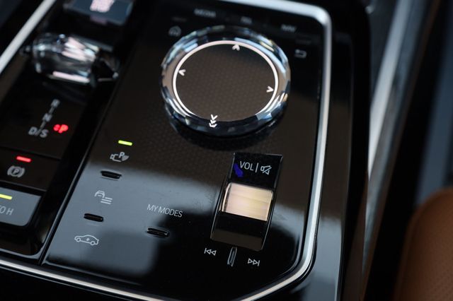 2023 BMW 7 Series 740i - 23002215 - 55